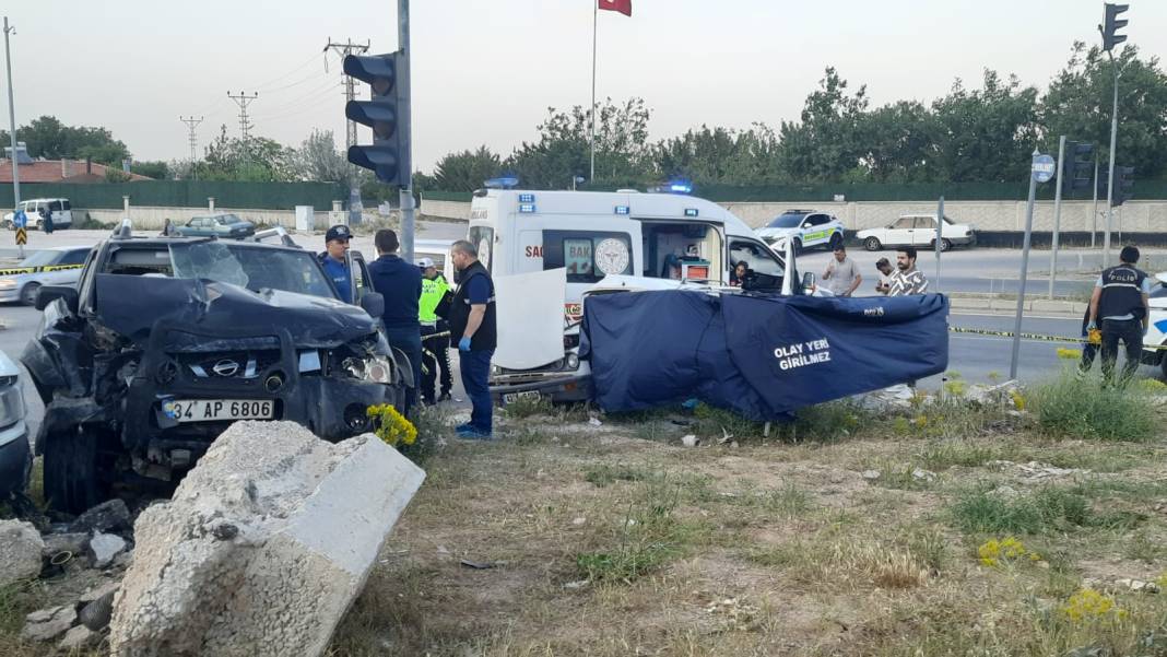 Konya’da Kadir ve Fatma Yıldız çiftinin öldüğü kaza anı kamerada 1